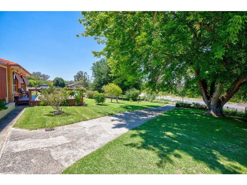 570 Urana Road, Lavington NSW 2641