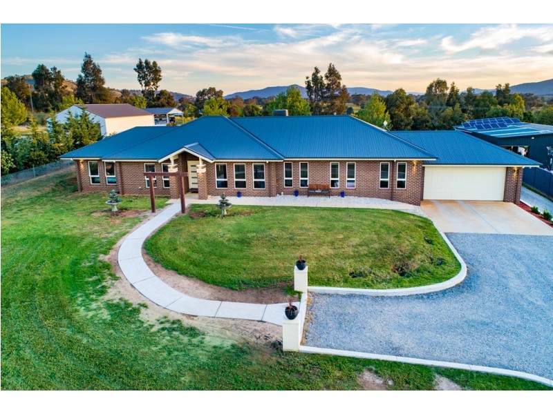 40 Hillandale Court, Bonegilla VIC 3691