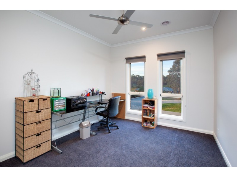 40 Hillandale Court, Bonegilla VIC 3691