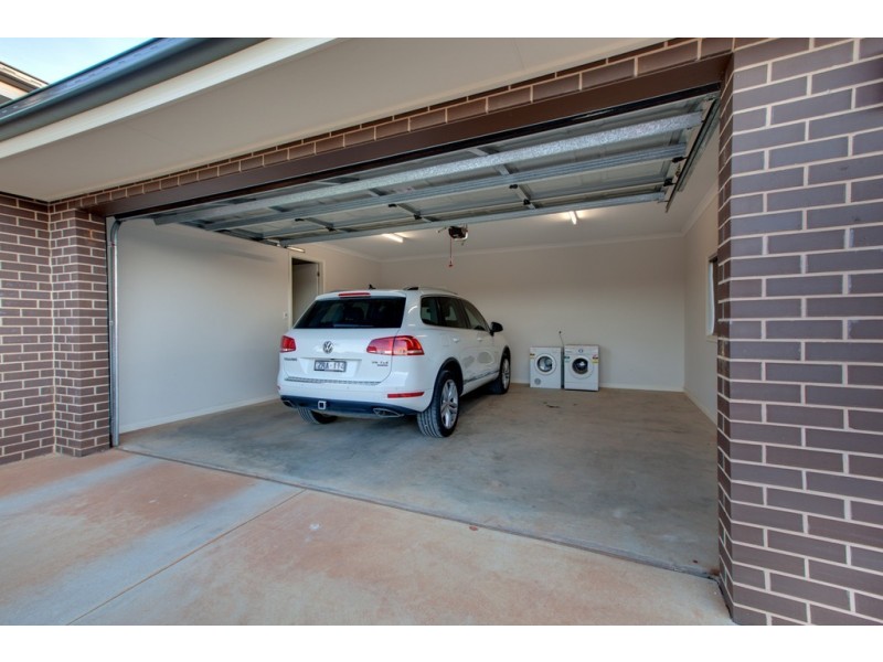 40 Hillandale Court, Bonegilla VIC 3691