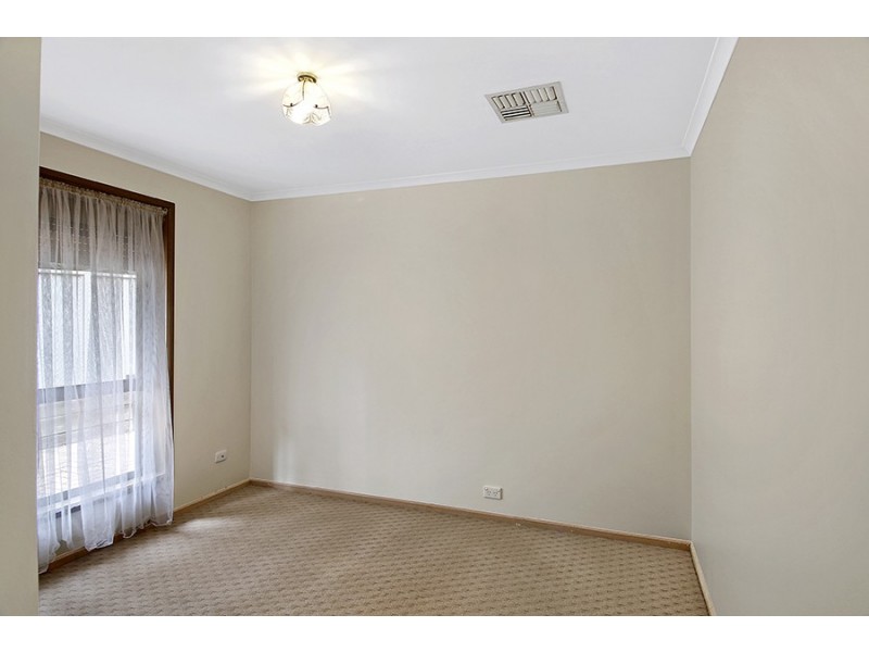 43 Peacock Avenue, Wodonga VIC 3690