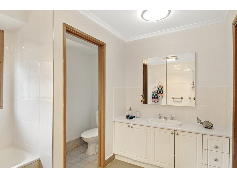 43 Peacock Avenue, Wodonga VIC 3690