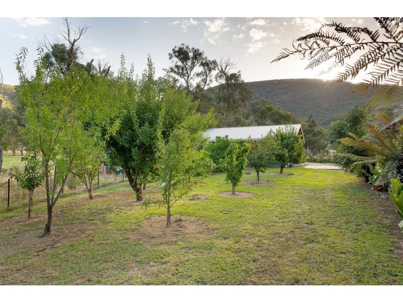 1586 Kiewa Valley Highway, Kiewa VIC 3691