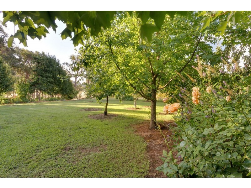 1586 Kiewa Valley Highway, Kiewa VIC 3691