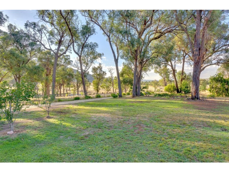1586 Kiewa Valley Highway, Kiewa VIC 3691