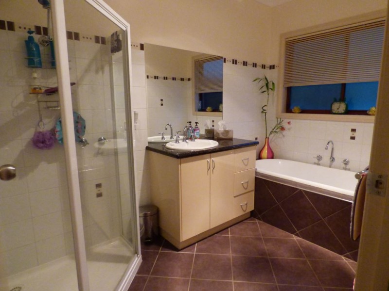 1 Orchid Street, Violet Town VIC 3669