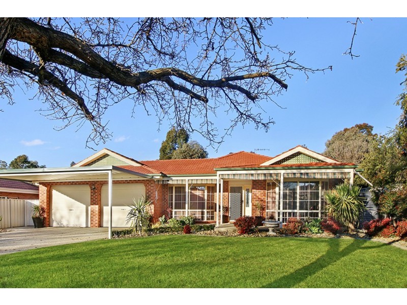 10 Hallam Street, Glenroy NSW 2640