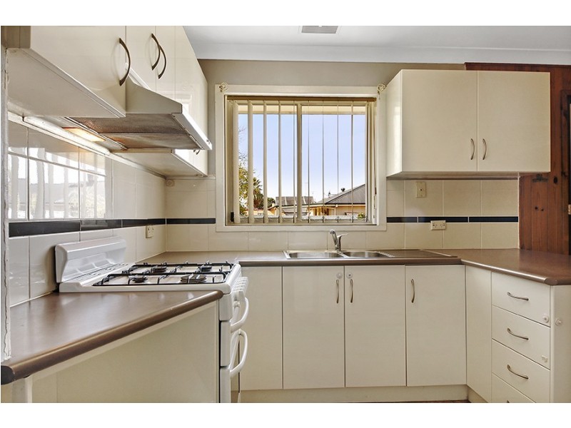 466 Kemp Street, Lavington NSW 2641