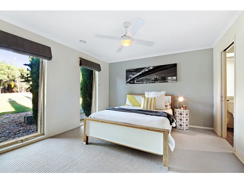 82 Barton Street, Wodonga VIC 3690