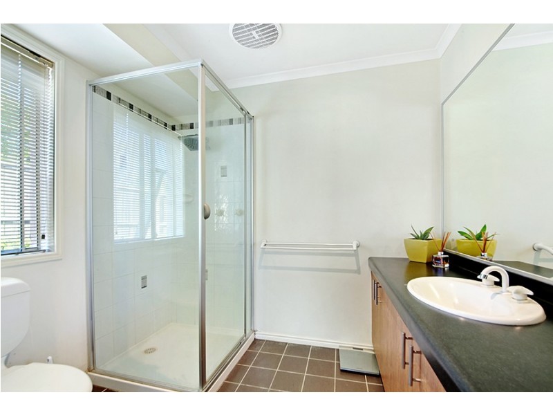 82 Barton Street, Wodonga VIC 3690