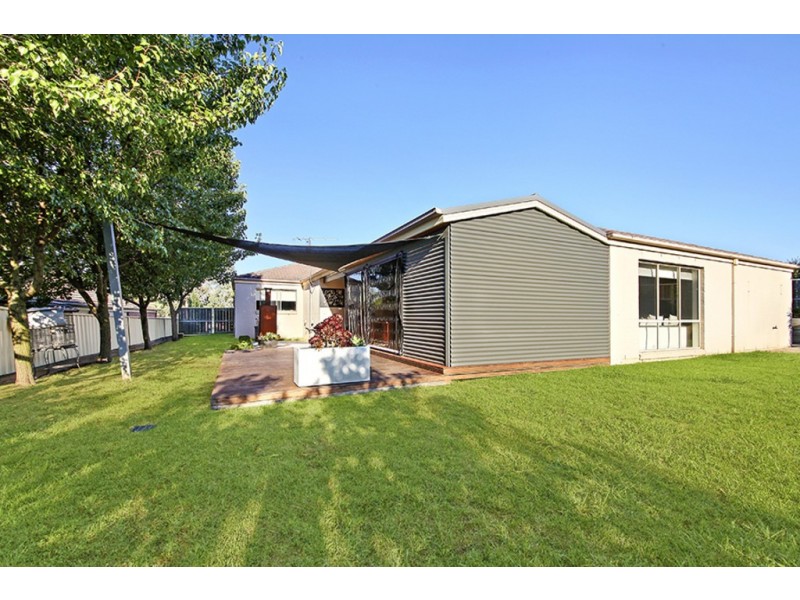 82 Barton Street, Wodonga VIC 3690
