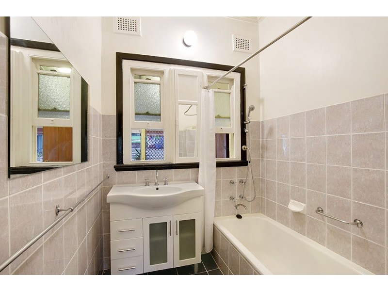 558 Electra Street, East Albury NSW 2640