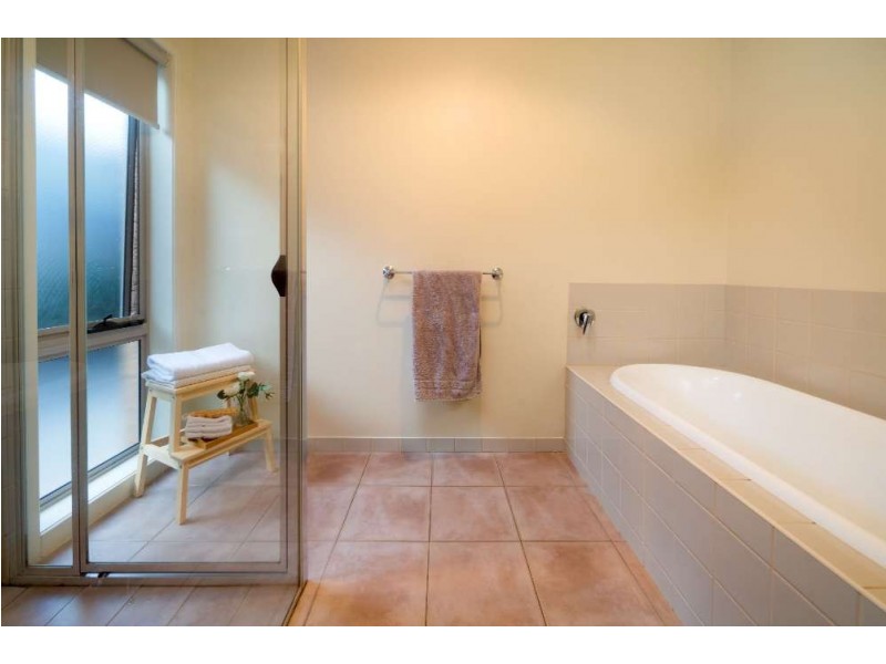 4 Pitcher Place, Wodonga VIC 3690