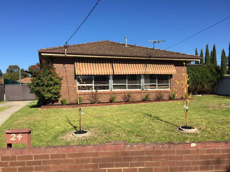 24 Warsaw Crescent, Wodonga VIC 3690