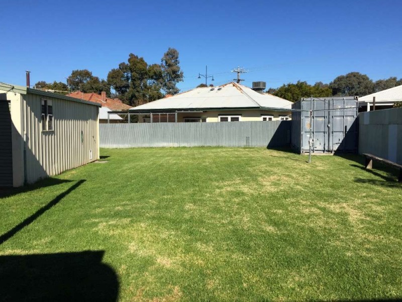 24 Warsaw Crescent, Wodonga VIC 3690