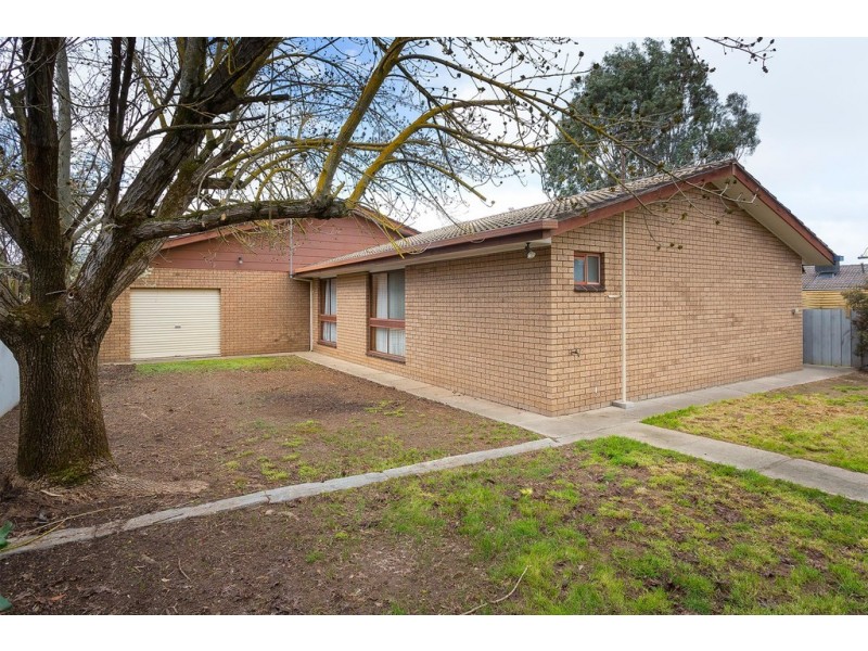 587 Prune Street, Lavington NSW 2641