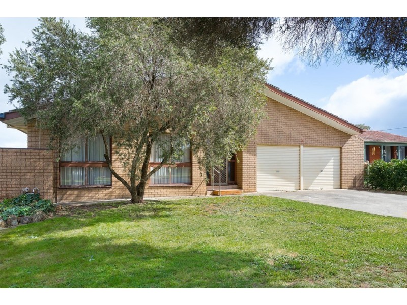 587 Prune Street, Lavington NSW 2641
