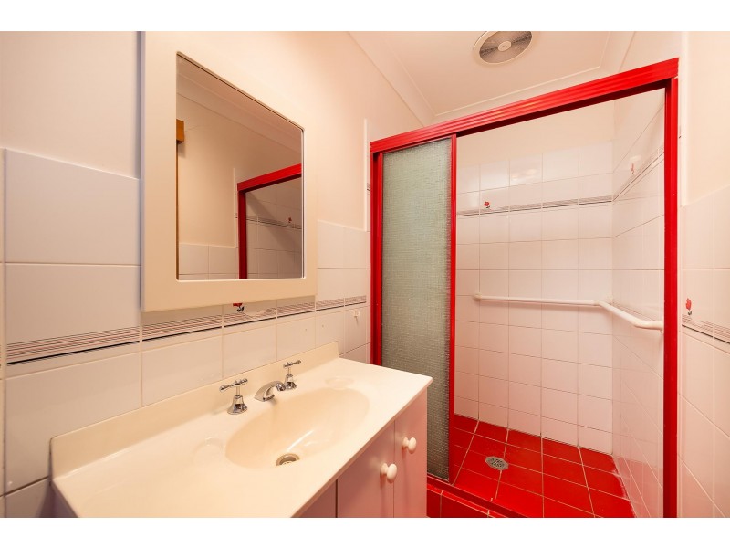 587 Prune Street, Lavington NSW 2641