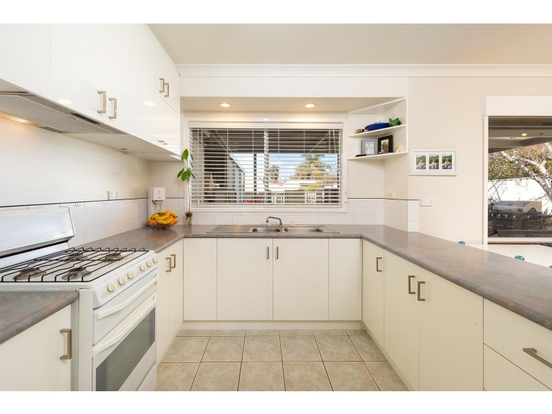 6 Thomas Place, Wodonga VIC 3690