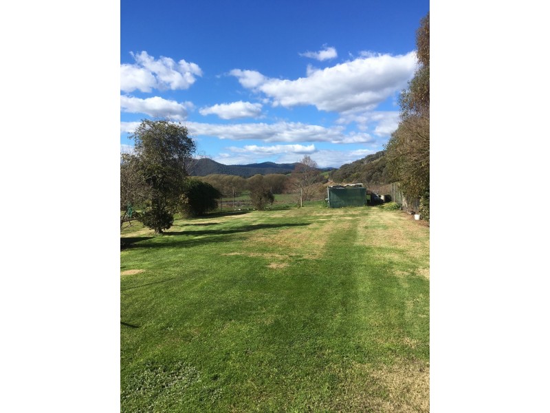 4 Drummond Street, Eskdale VIC 3701