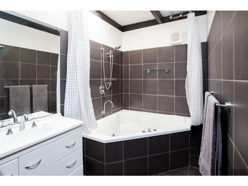 12 Pretty Street, Wodonga VIC 3690