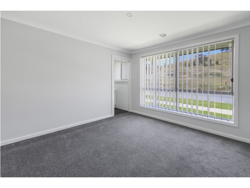 35 Kenneth Watson Drive, Wodonga VIC 3690