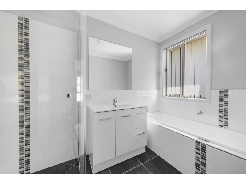 35 Kenneth Watson Drive, Wodonga VIC 3690