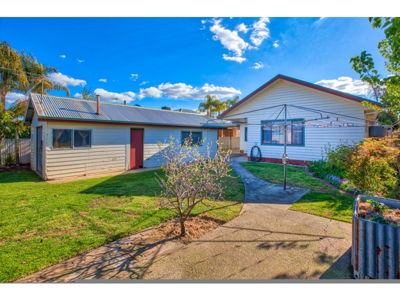 42 Awburn Street, Wodonga VIC 3690