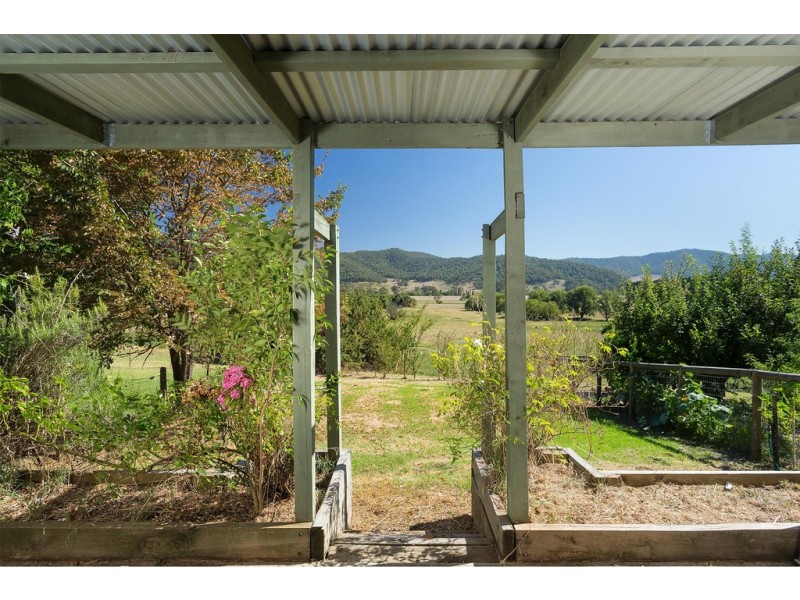 3801 Omeo Highway, Eskdale VIC 3701
