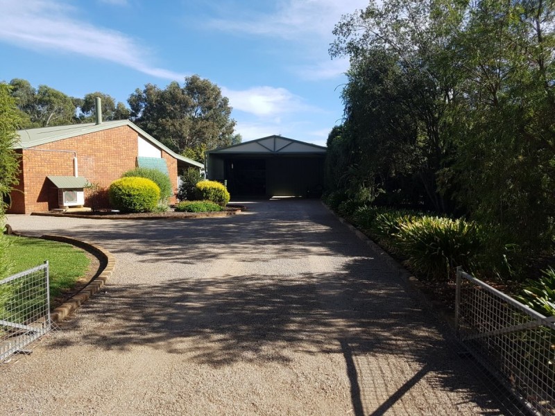 39 Moore Street, Baddaginnie VIC 3670