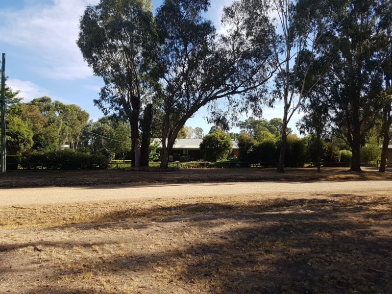 39 Moore Street, Baddaginnie VIC 3670