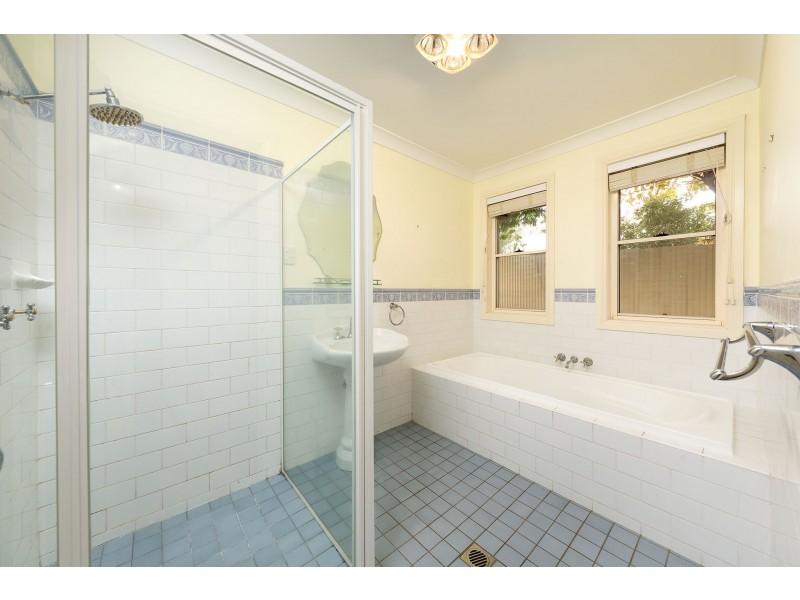 1 Murra Court, Kiewa VIC 3691