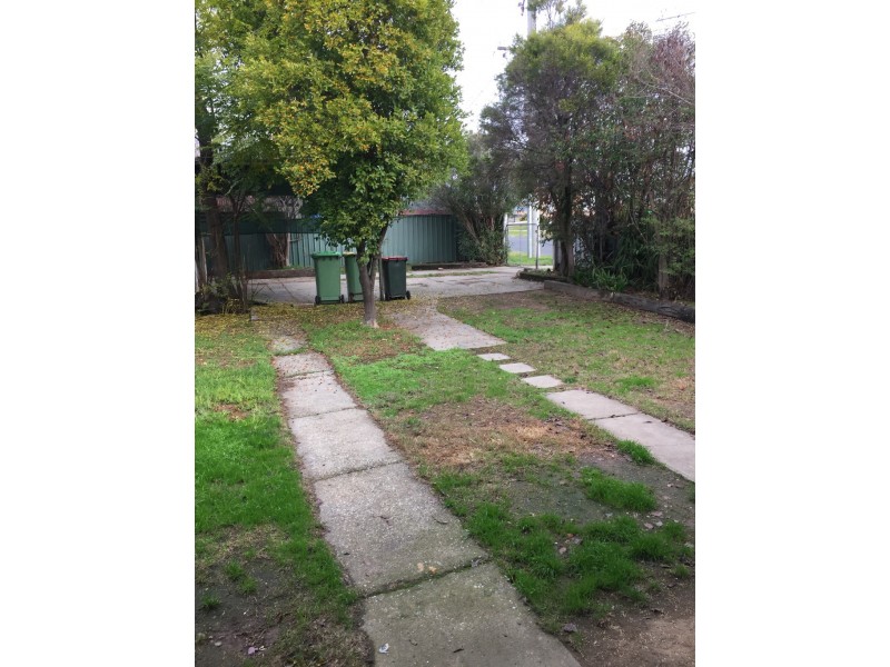 27 Batt Avenue, Wodonga VIC 3690