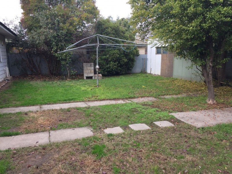 27 Batt Avenue, Wodonga VIC 3690