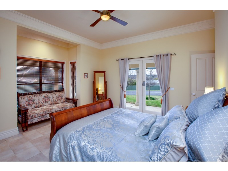 21 Glen Avon Terrace, Wodonga VIC 3690