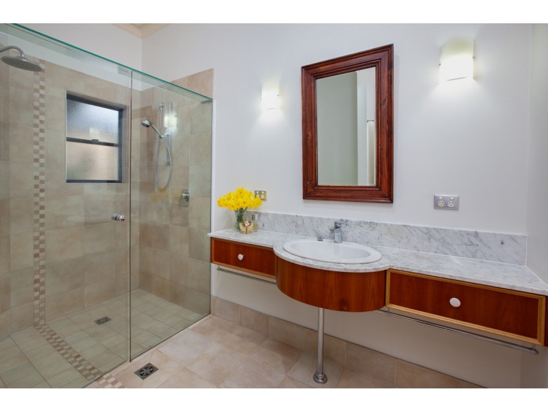 21 Glen Avon Terrace, Wodonga VIC 3690