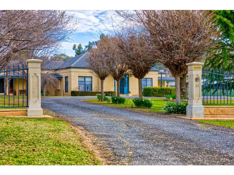 21 Glen Avon Terrace, Wodonga VIC 3690