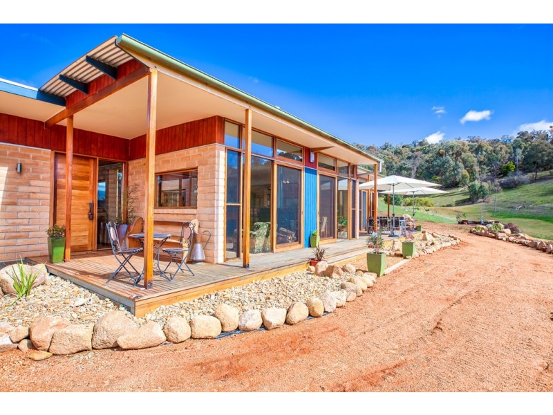 302 Bells Flat Road, Yackandandah VIC 3749