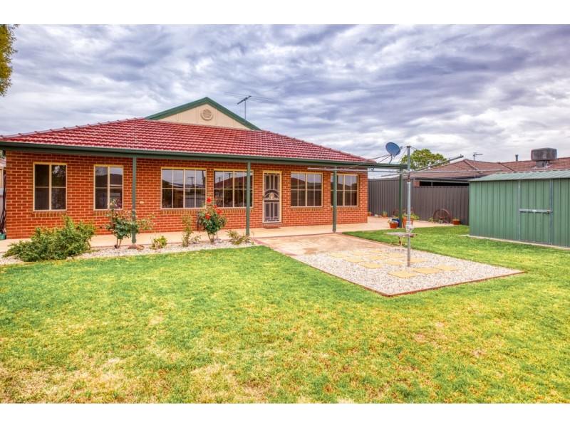 12 Lachlan Court, Wodonga VIC 3690