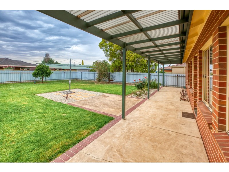 12 Lachlan Court, Wodonga VIC 3690
