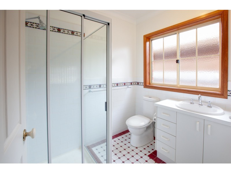 12 Lachlan Court, Wodonga VIC 3690