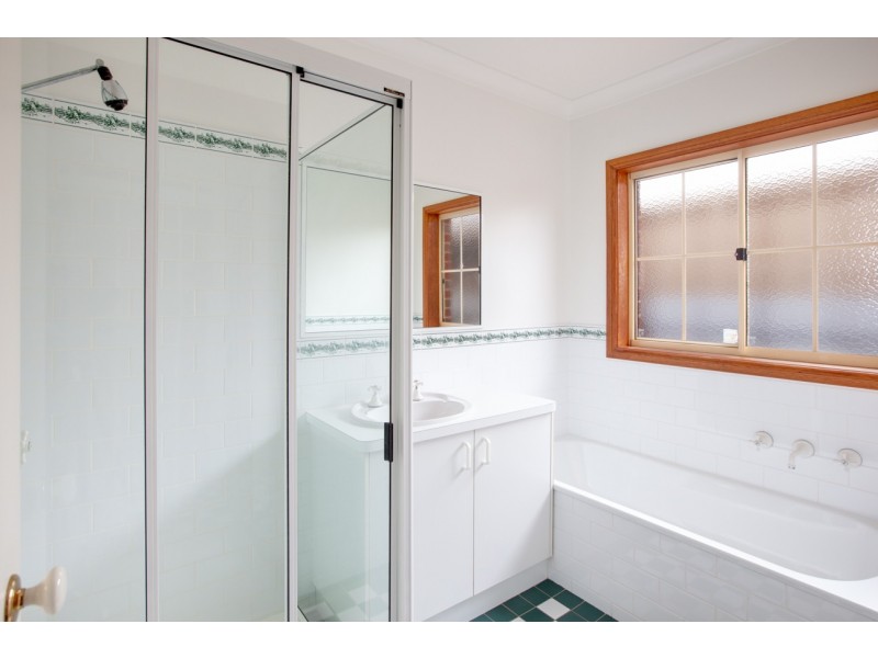 12 Lachlan Court, Wodonga VIC 3690