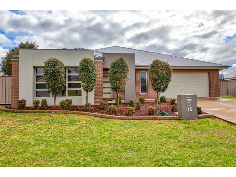 15 Hemlock Court, Baranduda VIC 3691