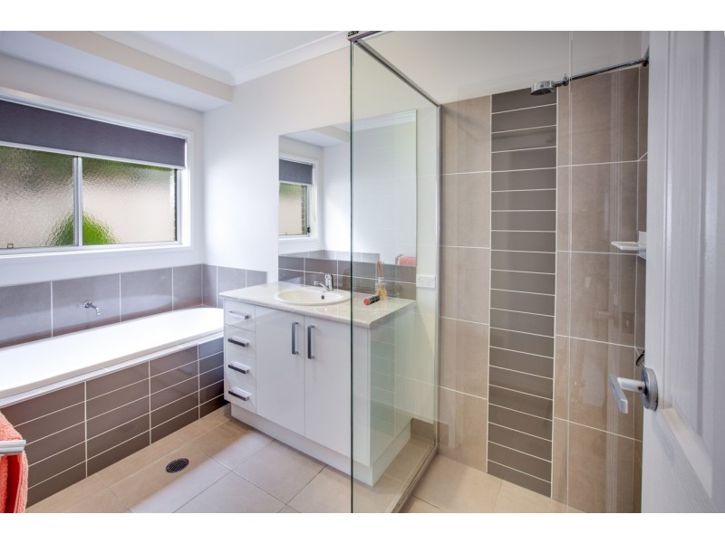 15 Hemlock Court, Baranduda VIC 3691