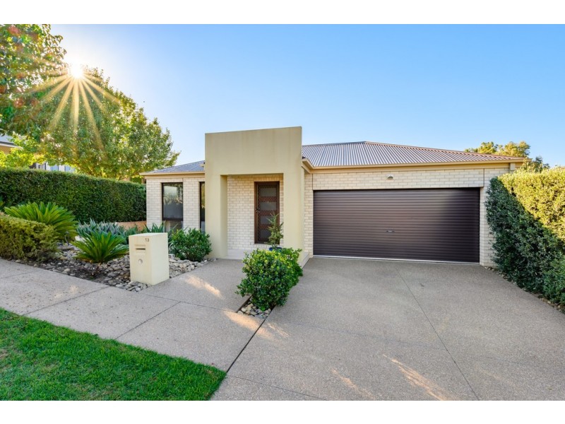 13 Cottlesloe Court, Wodonga VIC 3690