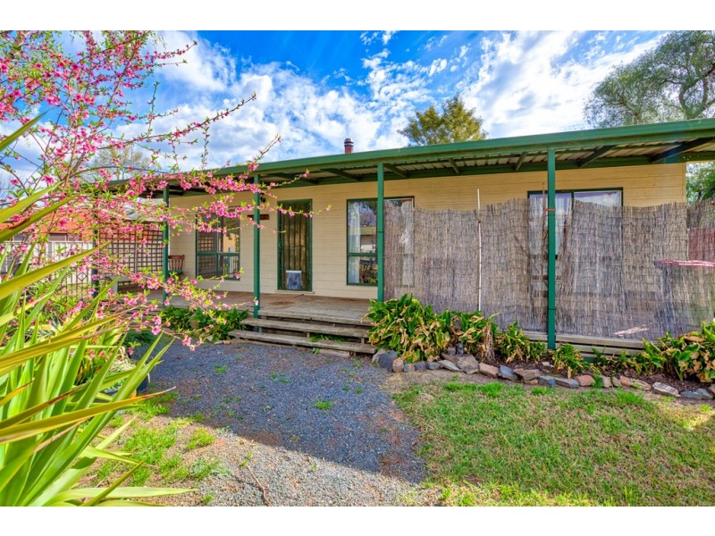 3 Oxford Street, Chiltern VIC 3683