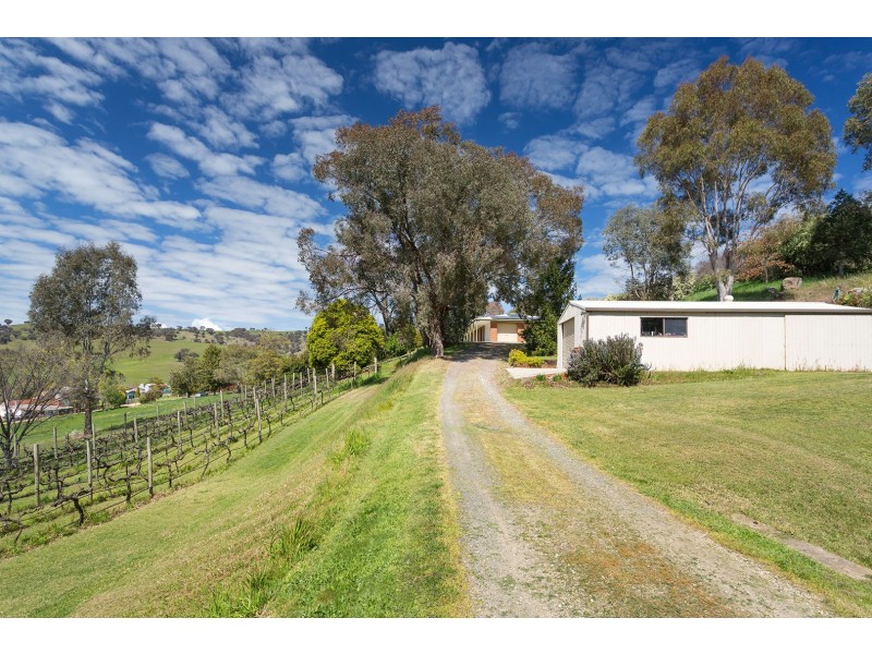 1 Paton Street, Bethanga VIC 3691