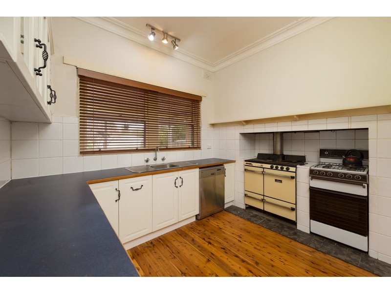 4 Graham Street, Henty NSW 2658