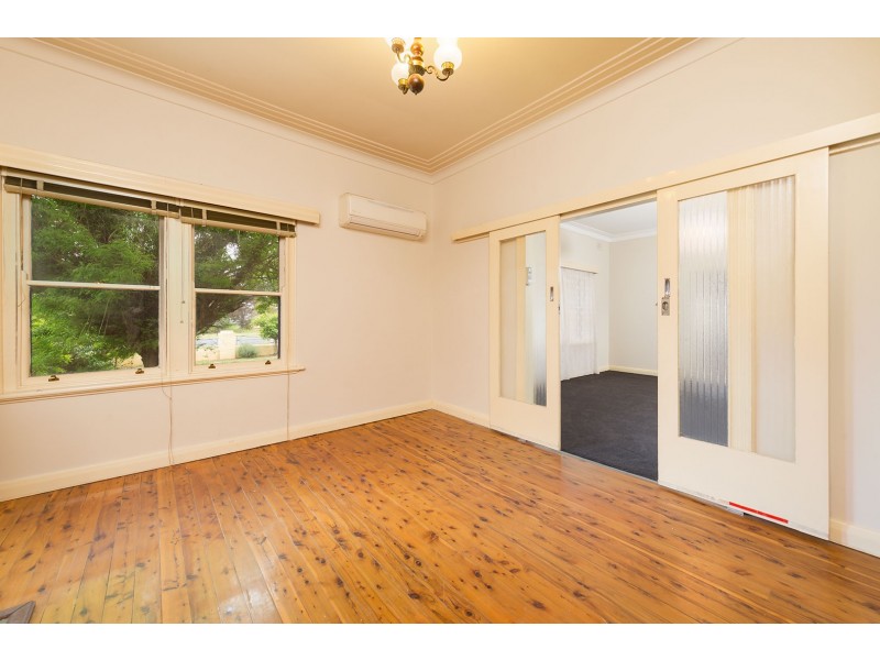 4 Graham Street, Henty NSW 2658