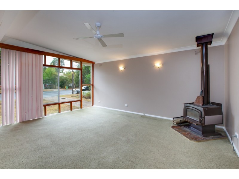 240 Kooba Street, North Albury NSW 2640